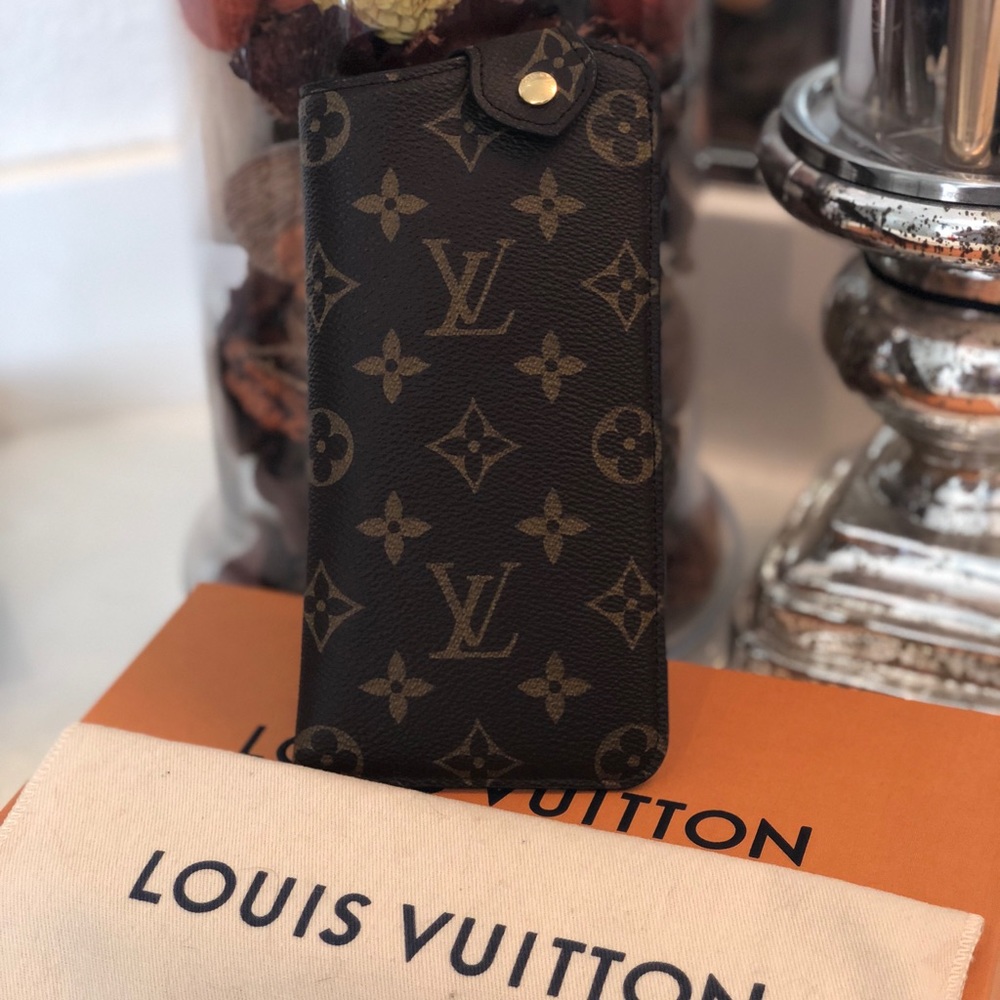 Louis Vuitton Sunglasses Case MM ❌❌SOLD❌❌